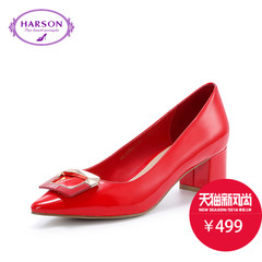 哈森harson2016春季新品通勤粗跟金属装饰尖头单鞋