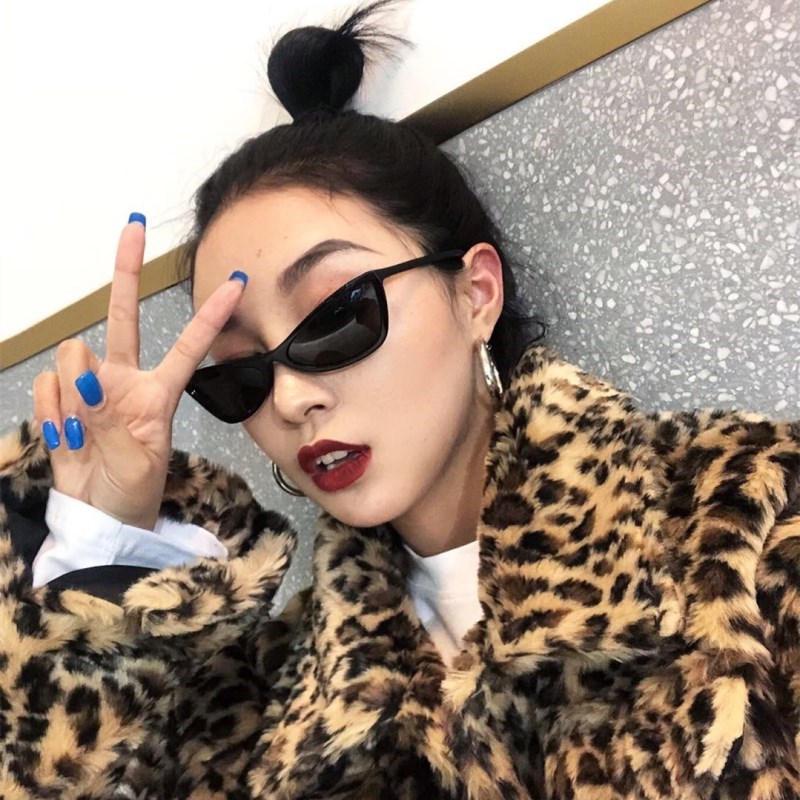 高冷气质网红封帆同款三角蝶形墨镜女潮人复古个性小框太阳眼镜男