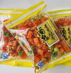 酒鬼青豆脆骨辣条600g独立小包装超值一份包邮 经典休闲怀旧零食 $