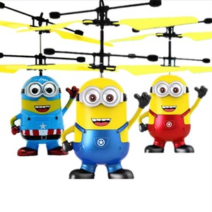 飞翔小黄人飞机玩具遥控飞机机器人小学生女孩手感应礼物男童电动