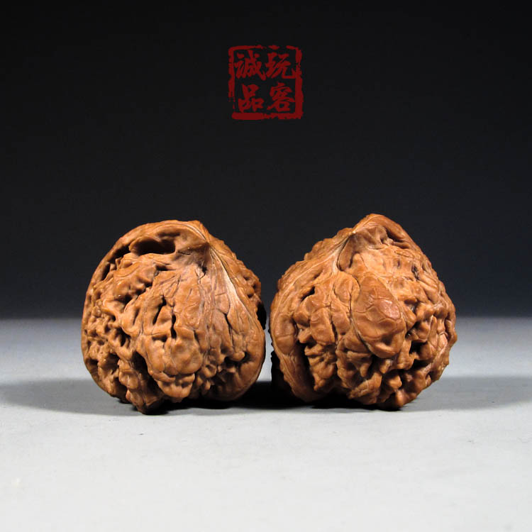 【精品文玩核桃】41mm精品异形核桃鹰嘴zch122508