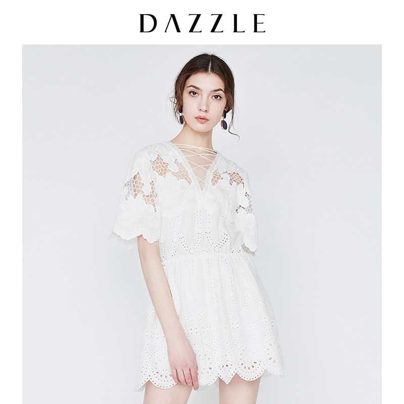 DAZZLE地素 春夏装新款 优雅绑带镂空蕾丝短袖连衣裙女 2F2O4608B