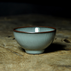亲韵龙泉青瓷功夫 span class=h>茶杯 /span>紫口铁足铁骨王文主人杯