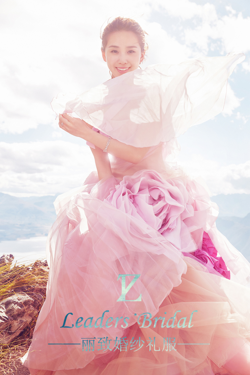 刘诗诗同款大花朵粉色超蓬松婚纱礼服 超大立体花朵梦幻婚纱