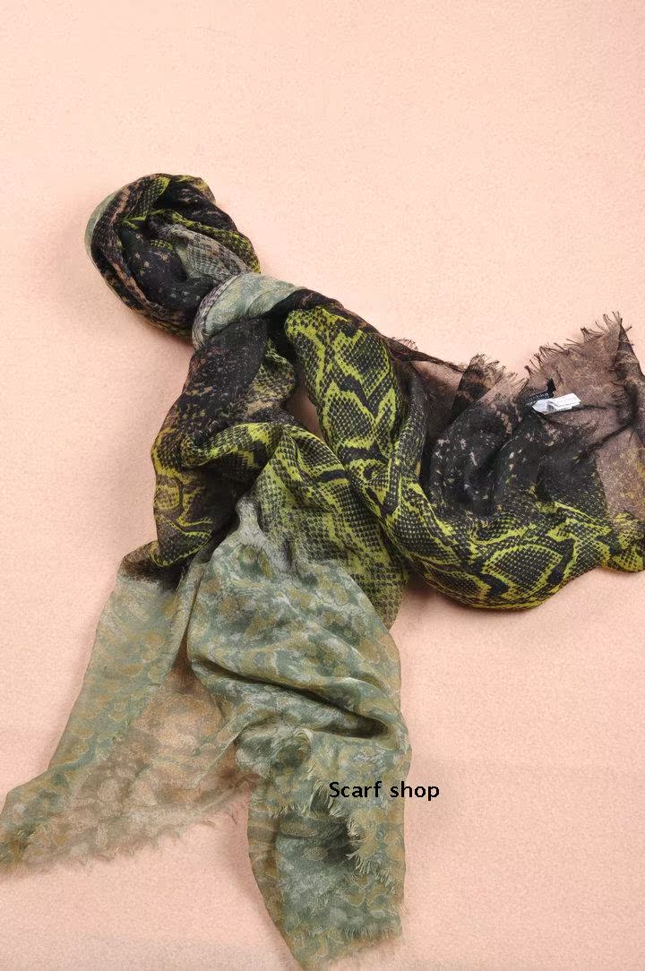 西班牙BERSHKA女装春季蛇纹印花薄款丝巾多功能欧版围巾沙滩巾