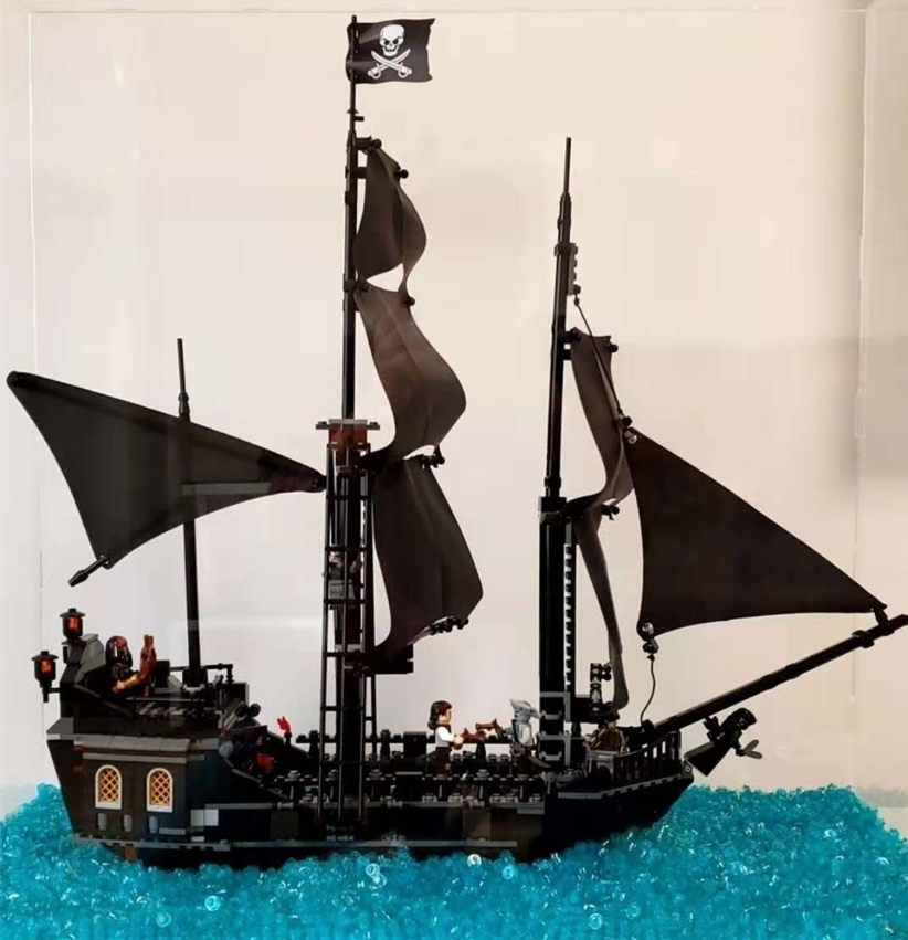 兼容乐高黑珍珠沉默玛丽号瓶中船拼装玩具加勒比海盗船积木模型