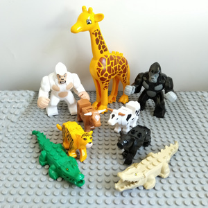国产积木动物模型鲨鱼长颈鹿大猩猩老虎鳄鱼黑豹兼容乐高儿童玩具