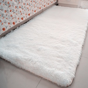 定制床边地毯小卧室客厅茶几垫白色长毛绒橱窗地毯服装店装饰毛毯