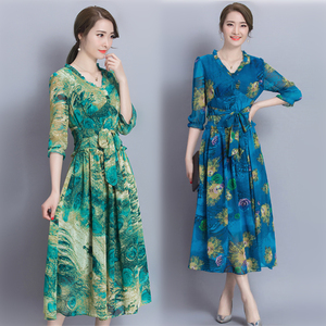 天天特价春季妈妈装修身中袖桑蚕丝时尚中年印花大摆V领连衣裙女