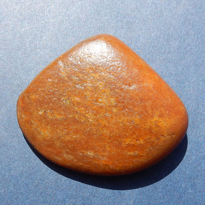 黄沁玉籽料原石图片