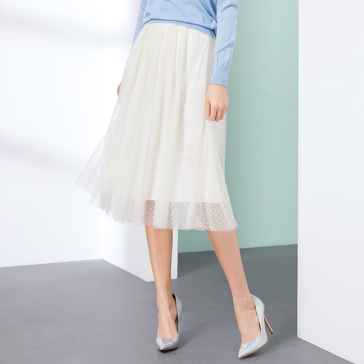 朗文斯汀2019春夏新款超仙的网纱点点半身裙气质仙女裙中长款半裙