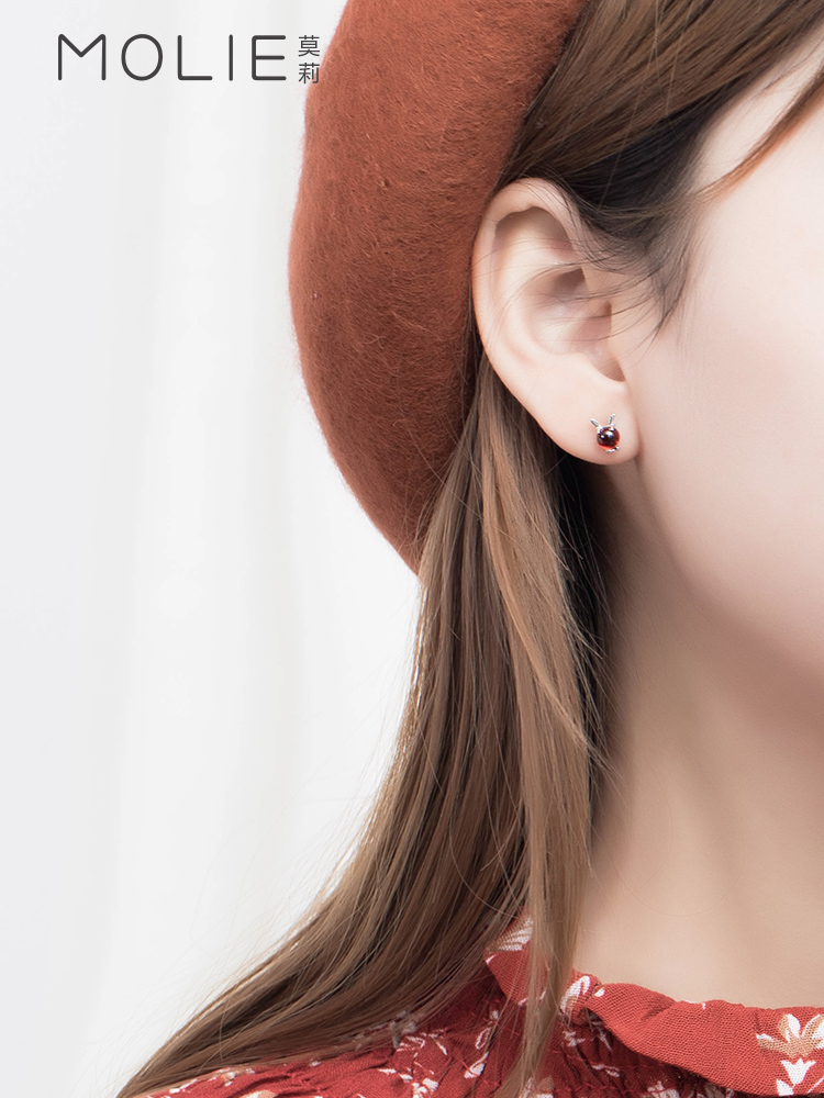 莫莉 荭兔耳钉女纯银简约可爱气质韩国耳饰时尚个性少女红色耳环