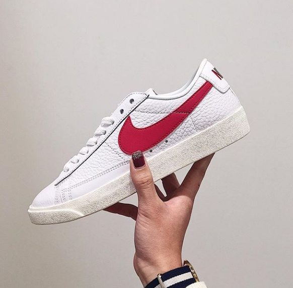 日本代购耐克NIKE WMNS BLAZER LOW PRM日本代购