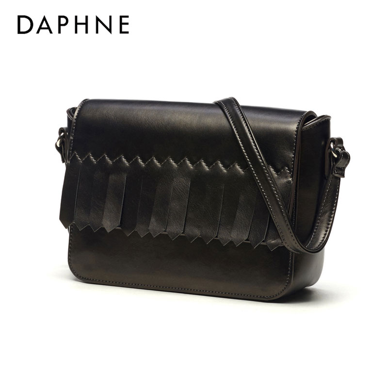Daphne/达芙妮秋季商场同款流苏小方包女时尚磁扣单肩斜挎包
