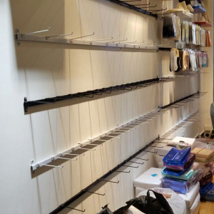 手机配件挂钩商品展示架袜子挂架货架上墙小饰品挂钩壁挂式架子