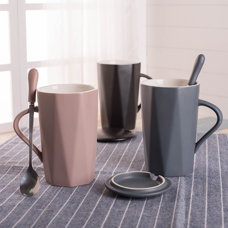 创意潮流个性早餐燕麦杯子男女陶瓷马克杯带盖勺茶杯情侣家用水杯