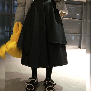 z小鸡 半身裙秋冬女ins超火胯宽大腿粗的女生裙子黑色毛呢a字长裙