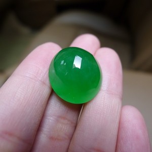 翡翠戒面祼石图片