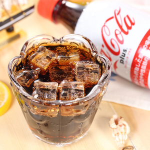 一瓶包邮 日本进口汽水可乐白色可乐零糖零卡可口可乐plus 470ml