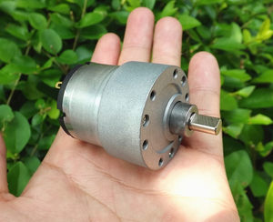 500直流减速电机 正反转减速马达 37全金属齿轮箱 dc v  v   v