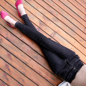 牛仔铆钉裤子图片