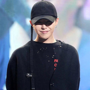 gd帽子长带子图片