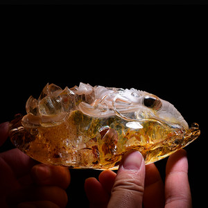 天然 span class=h>水晶 /span>雕刻龙虾  span class=h>莲花 /span>