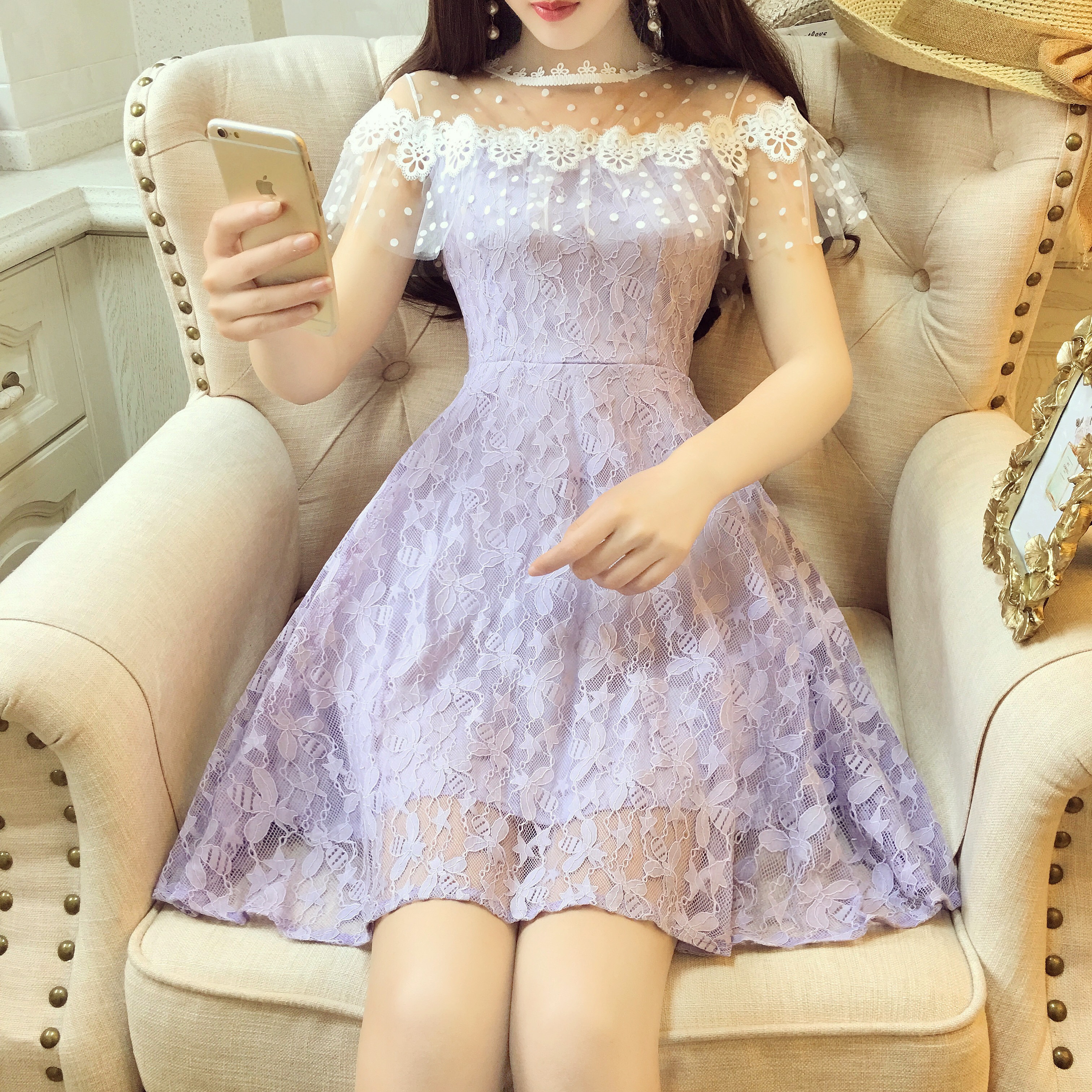 春夏新款圆领波点荷叶边镂空花朵蕾丝收腰a字甜美淑女公主连衣裙