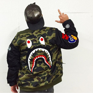 class=h>潮牌 /span>嘻哈 span class=h>迷彩 /span>鲨鱼外套棒球服 