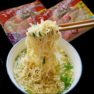 陕西汉中特产月亮牌面果鸡汁 span class=h>方便面 /span>整箱30袋装