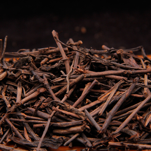 郎河茶厂大师王一球发酵 23年老熟茶梗 均龄400年古树老梗!