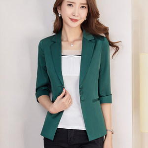 女式三粒扣西服图片