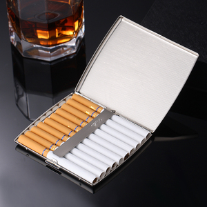 精致烟盒男士图片