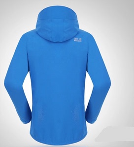 薄款夏季冲锋衣图片