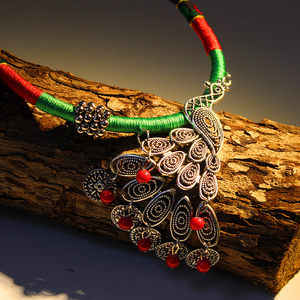 云南手工蜡绳孔雀 span class=h>项链 /span> 女式短款首饰 旅游纪念