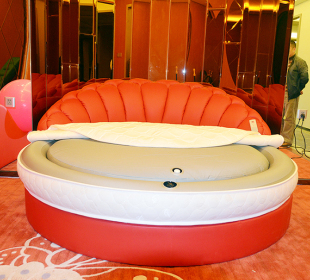 康芙特水床 圆形水床 恒温水床 主题酒店水床 专利产品