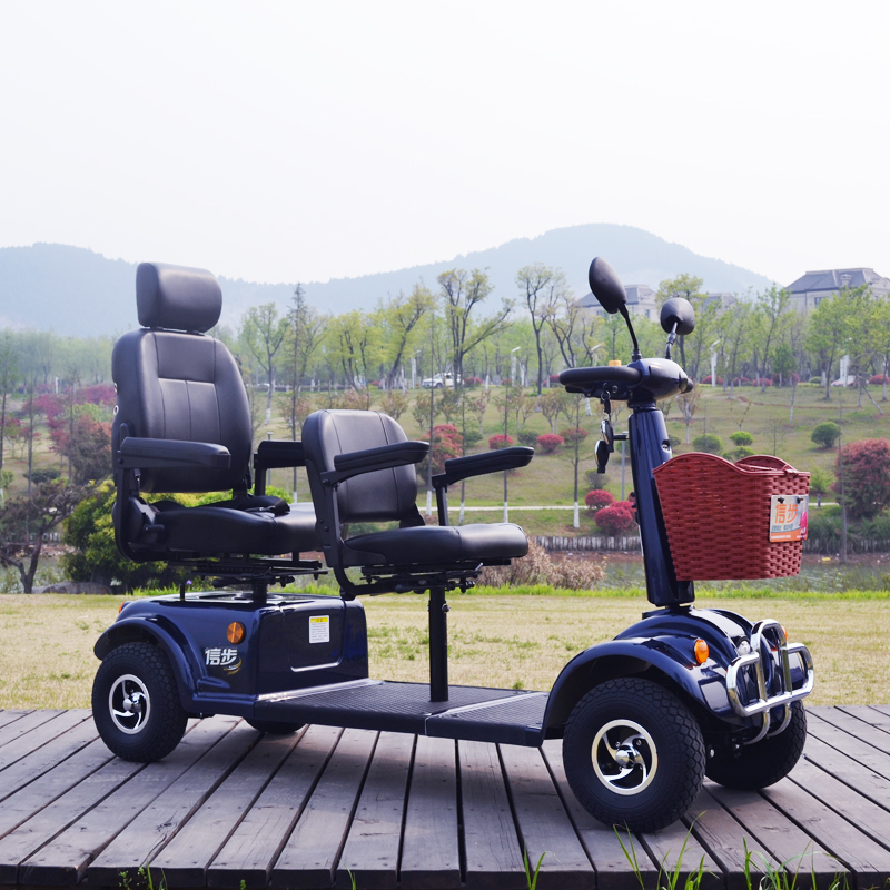 老年代步四轮电动车双人座自动刹进口科蒂斯控制器信步A2新品上市