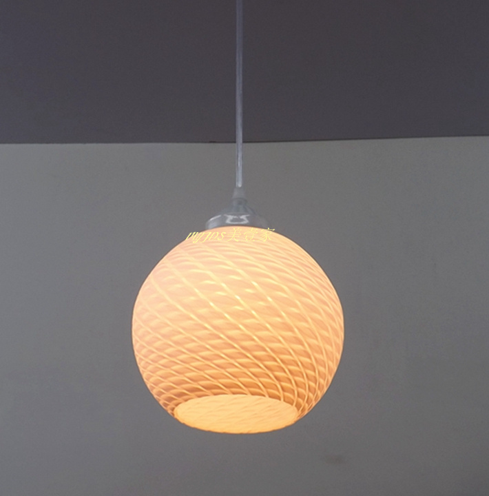 简约现代单头吊灯田园灯饰铁艺鱼纹个性球形时尚灯具艺术灯罩