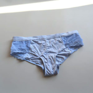 美臀女士三角裤图片