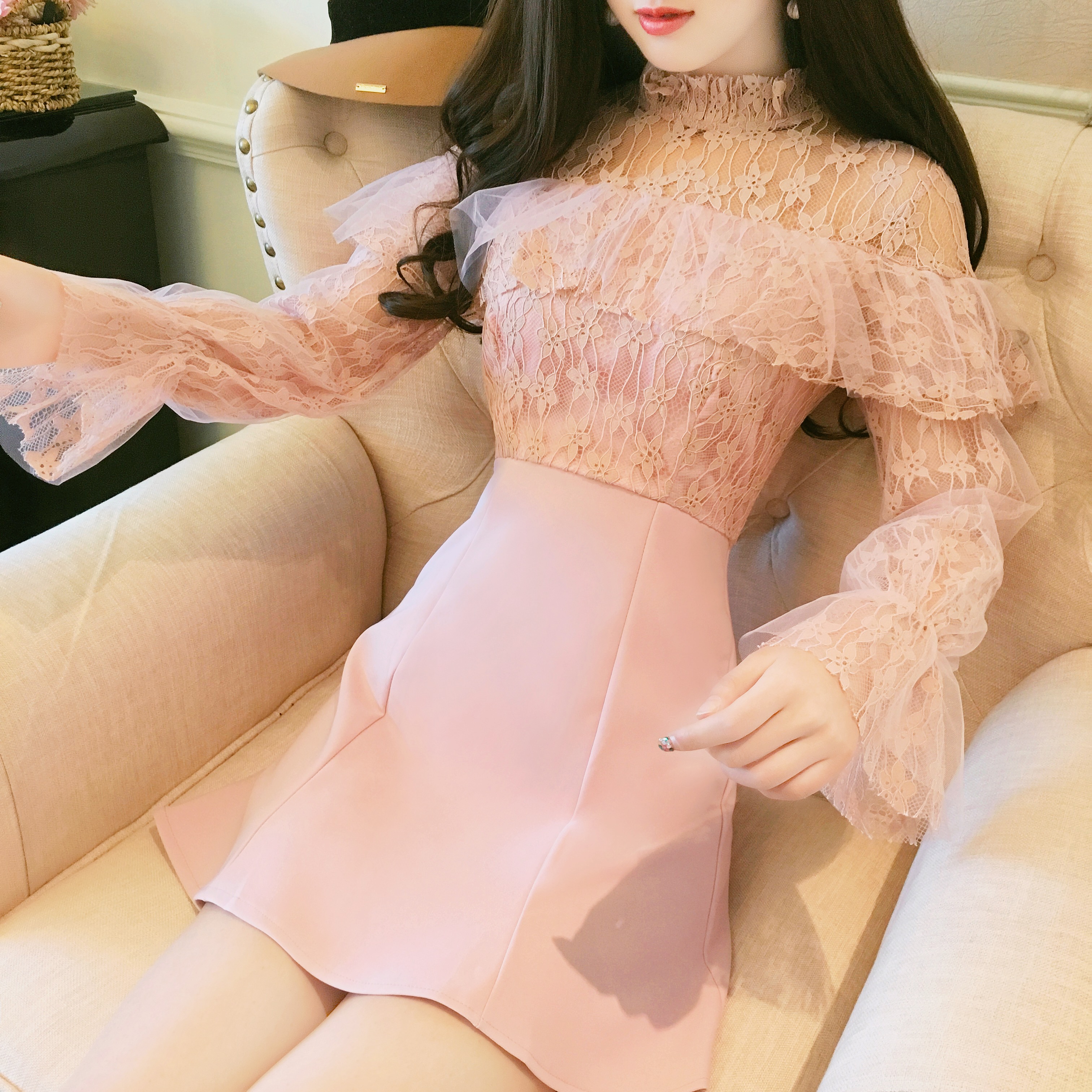 韩版甜美淑女立领蕾丝花朵荷叶边喇叭袖拼接高腰修身a字连衣裙春