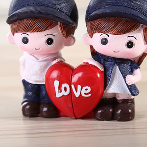 上新情侣娃娃一对 span class=h>人偶 /span>公仔礼物 创意树脂工艺品