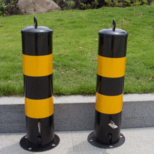 交通安全警示桩隔离柱图片