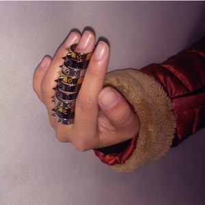 尖刺戒指防身图片